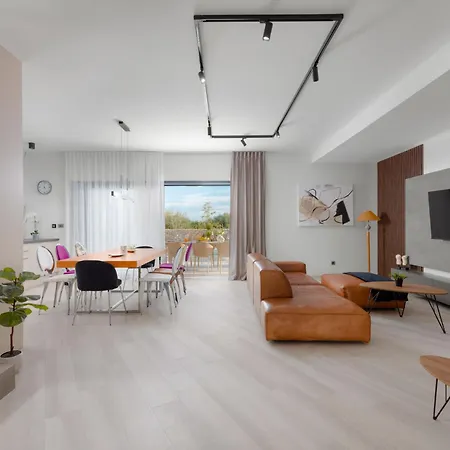 Divine By Interhome *